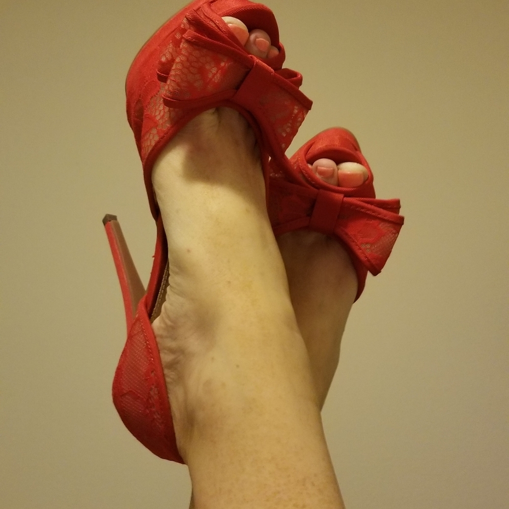 👠Betsey Johnson Size 8 Stilettos